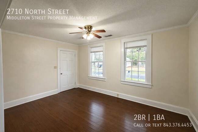 Foto del edificio - 2710 North St