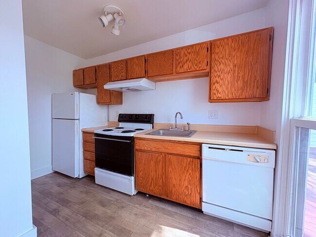 Foto del edificio - 517 W Maple Ave