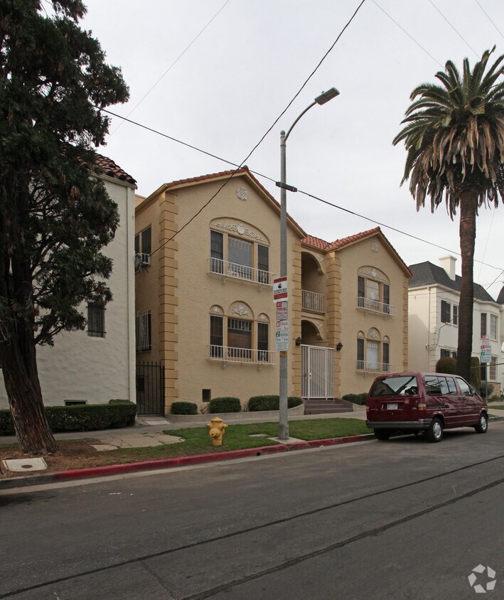 Foto del edificio - 1401 N Catalina St