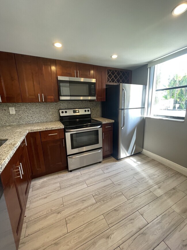 Foto del edificio - 5200 NW 31st Ave