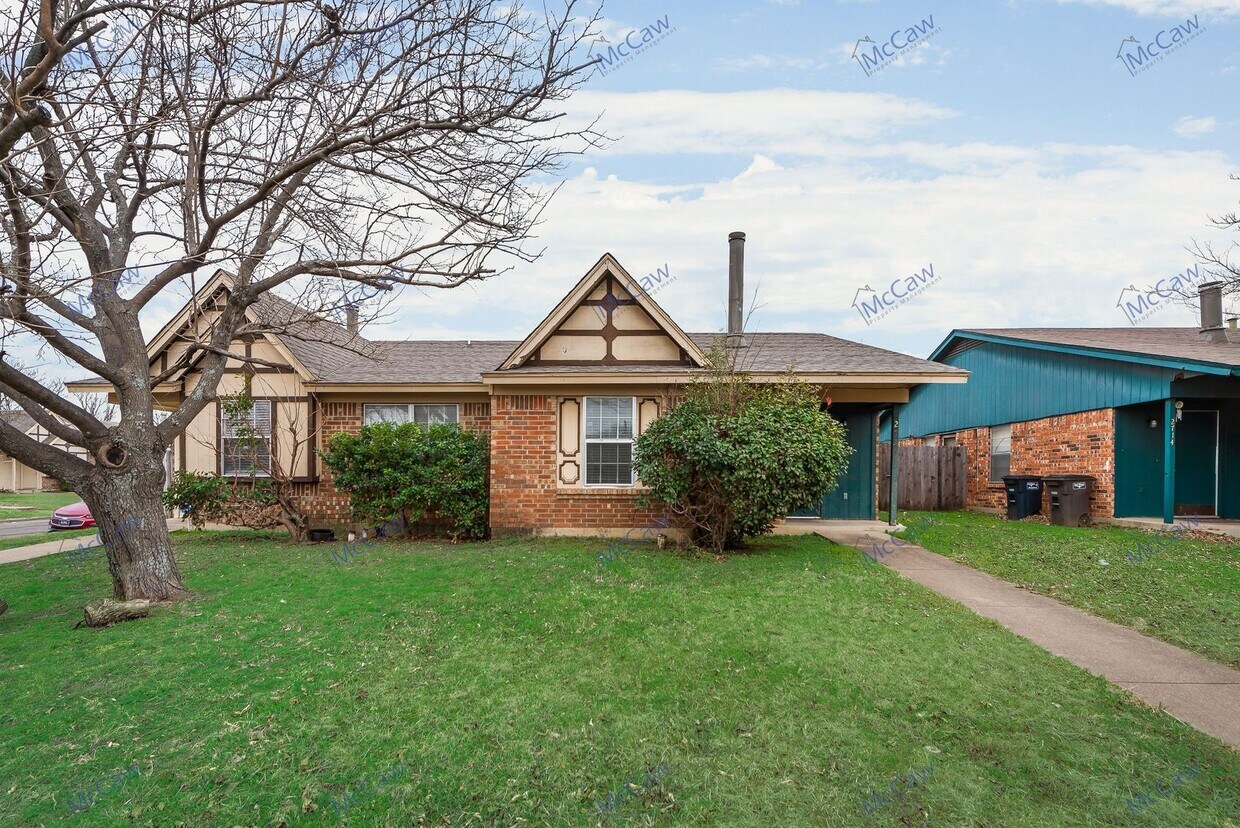 Foto principal - Cute 2/2 Duplex in Fort Worth!