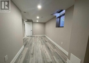Building Photo - 6978 Tassel Crescent