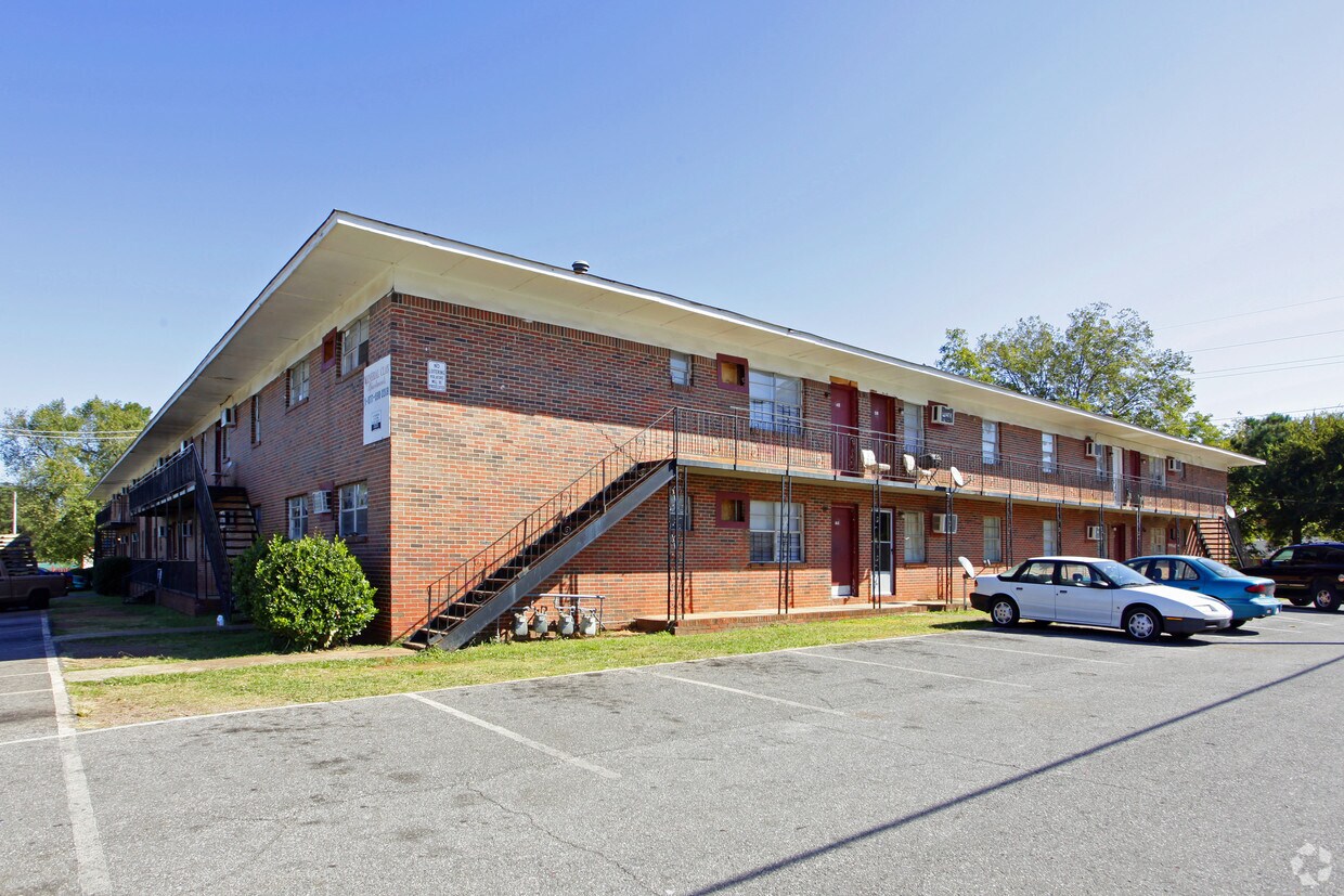 General Clay - General Clay Apartments