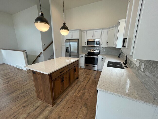 Foto del edificio - Gorgeous 3 Bed 3 Bath Home in South Fargo!!
