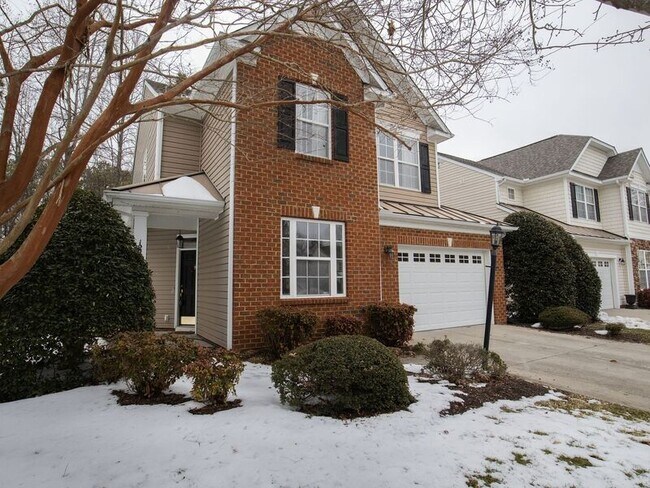 Foto del edificio - 1228 Providence Knoll Dr