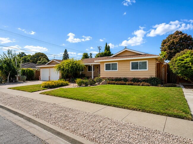 Building Photo - Beautiful 3-Bedroom Home for Rent in Fremont