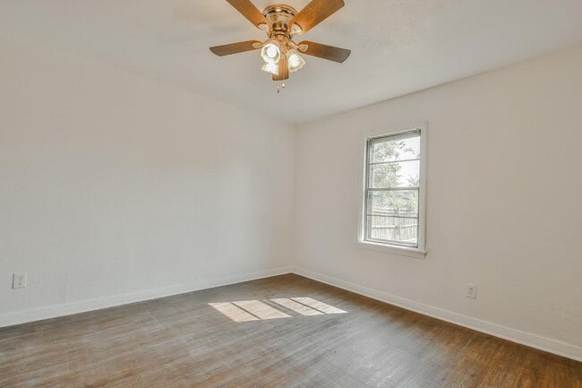 Building Photo - 2109 36th St