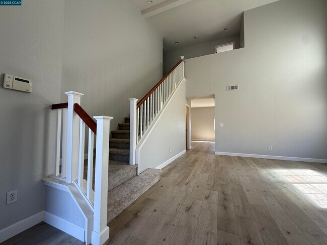Foto del edificio - 4431 Meadow Valley Cir