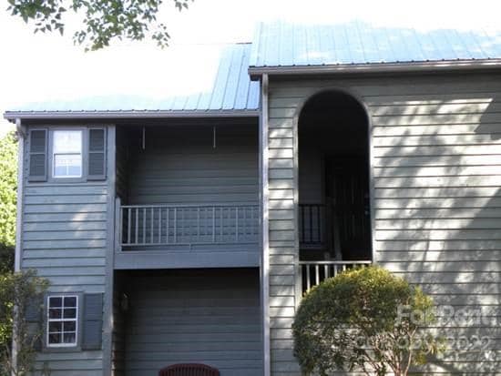 Primary Photo - 3200 Selwyn Farms Ln