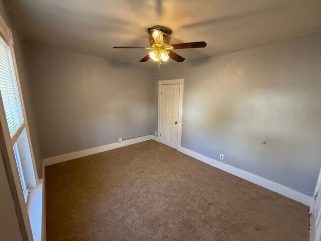 Building Photo - 408 Rimmon St