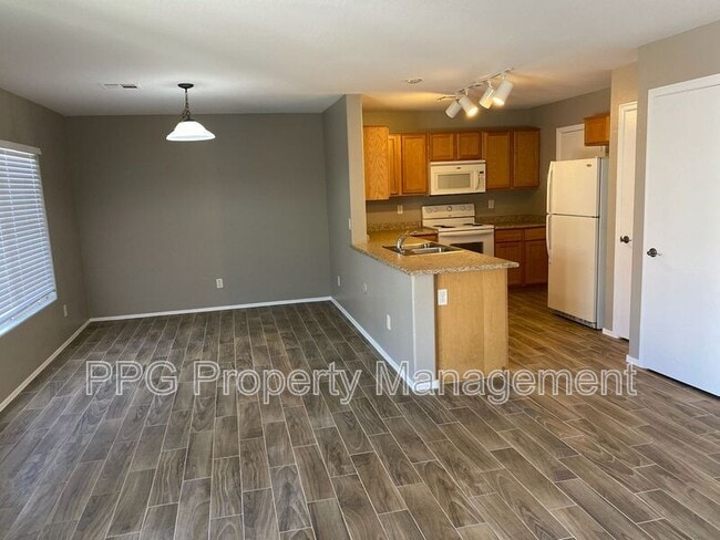Building Photo - 558 S 222nd Ln