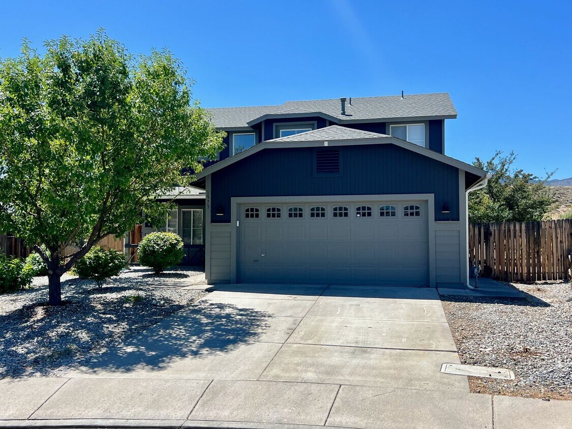 Foto principal - 4 Bedroom in North West Reno