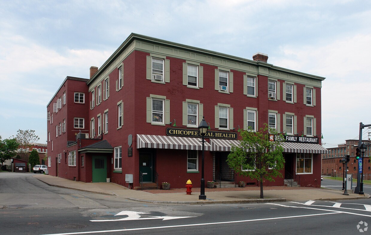 2 Springfield St, Chicopee, MA 01013 Apartments in Chicopee, MA