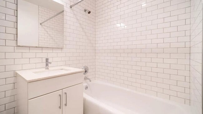 Building Photo - 1 bedroom in NEW YORK NY 10014