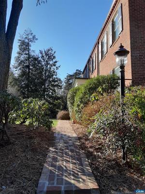Front Entrance Walkway - 1931 Thomson Rd