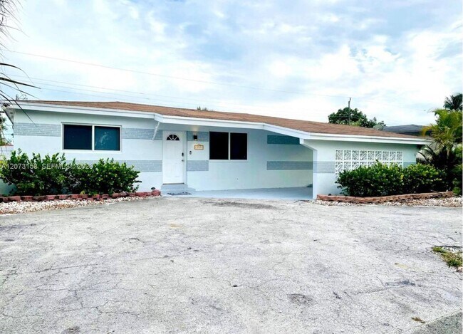 Foto del edificio - 7904 Miramar Pkwy