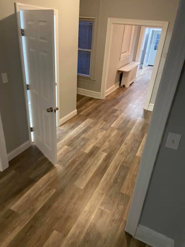 Foto del edificio - 6138 Pine St