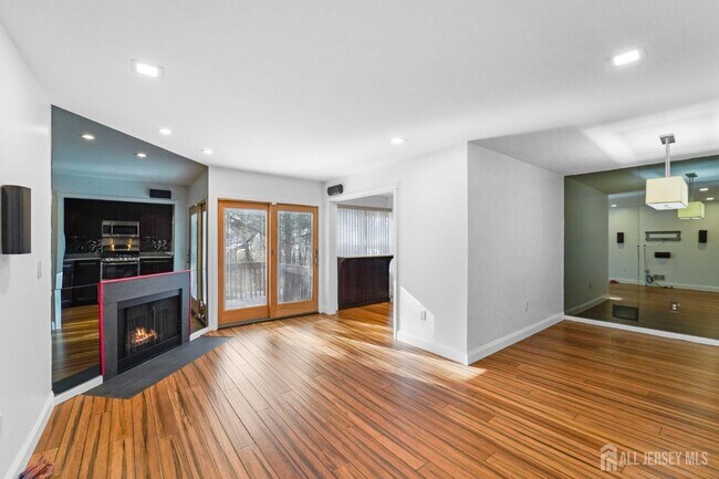 Foto del edificio - 13 Jill Ct