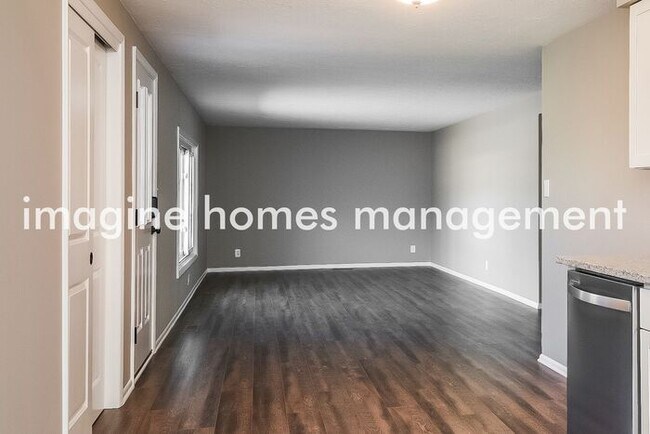 Building Photo - 9109 Cranbrook Drive