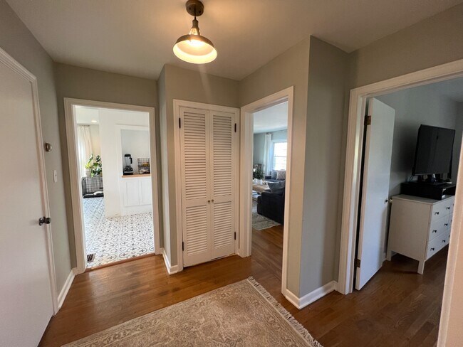 Foto del edificio - 1752 Parsons Ln