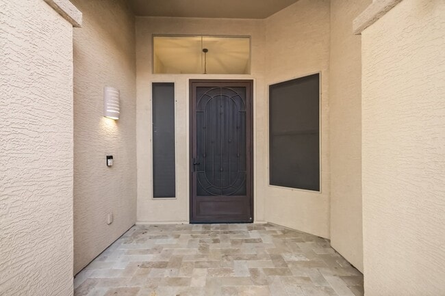 Building Photo - Beautiful Chandler Home