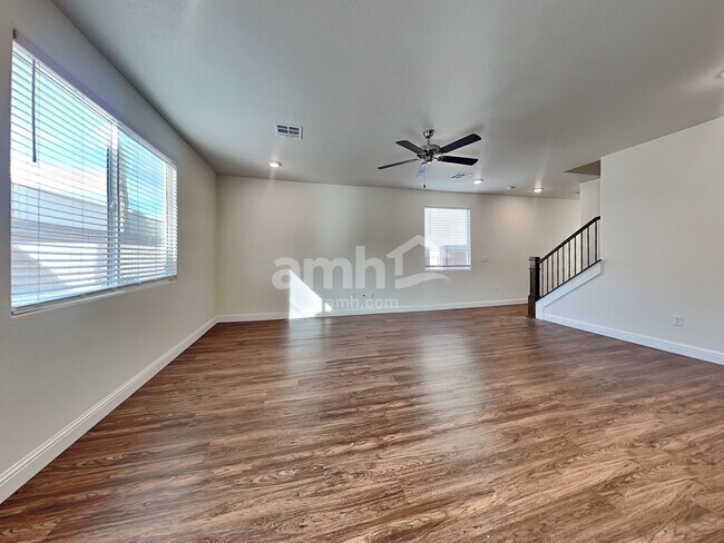 Foto del edificio - 5623 Lighting Hope Court