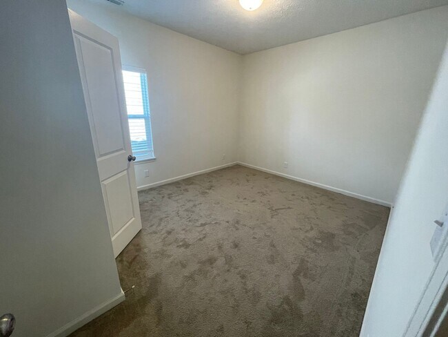 Foto del edificio - Modern 3 Bedroom Home!