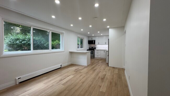 Concept ouvert moderne - 207 Moore St