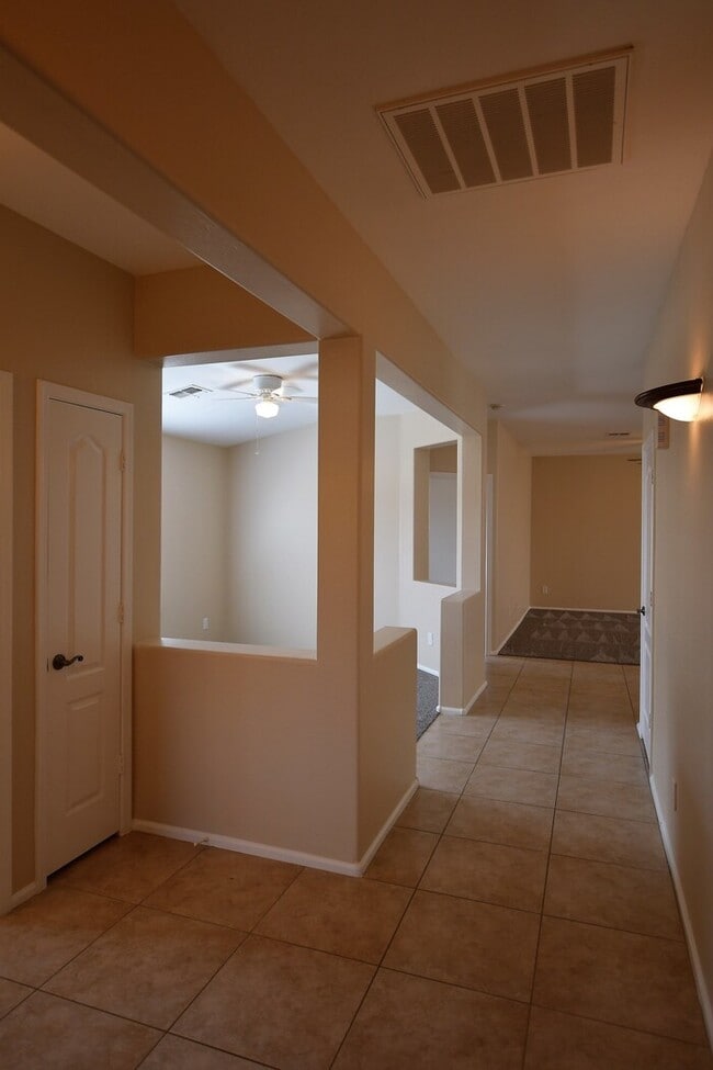 Building Photo - 3 bed 2 bath home in Circle Cross Ranch! N...