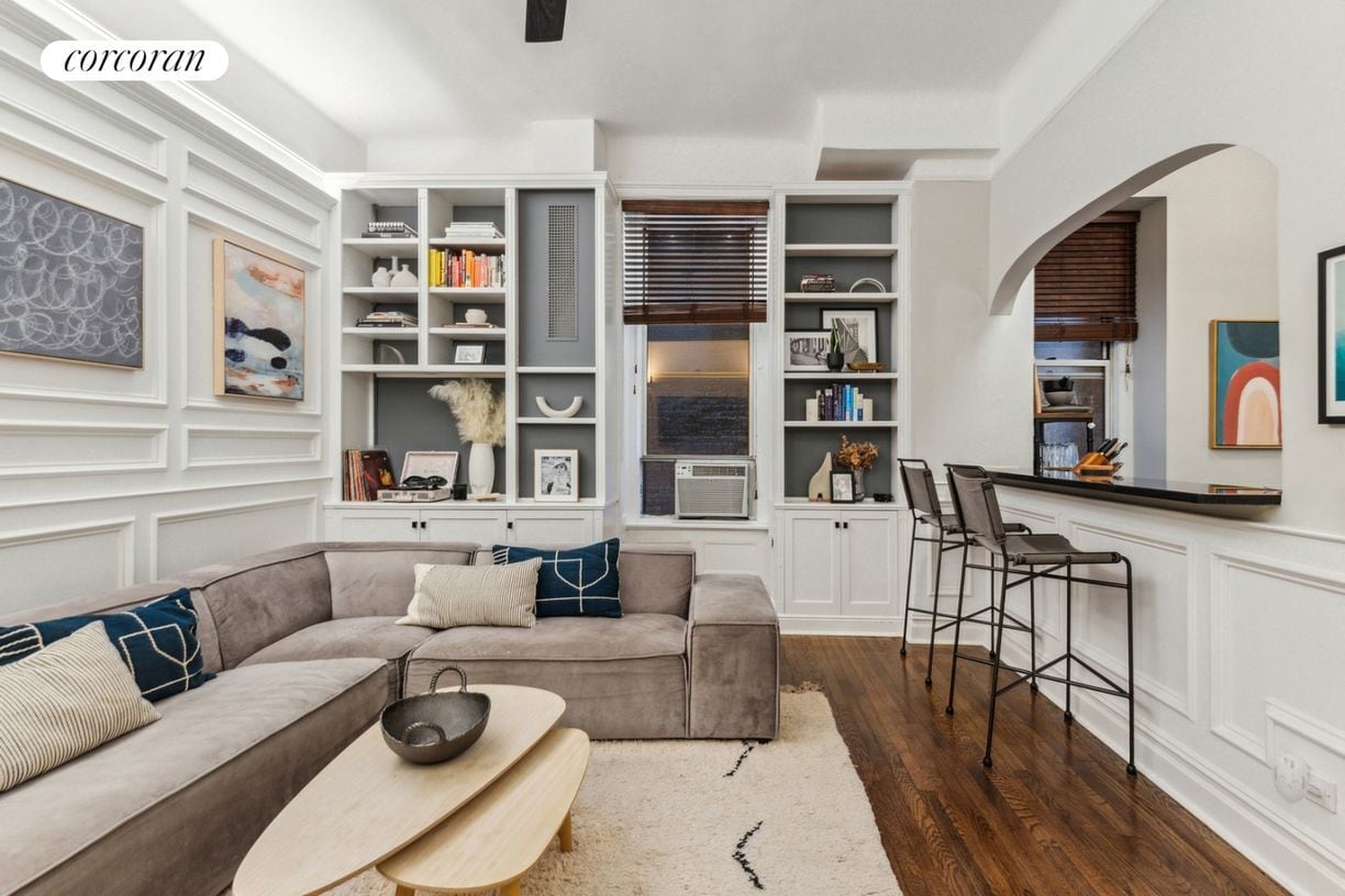 Foto principal - 301 W 108th St