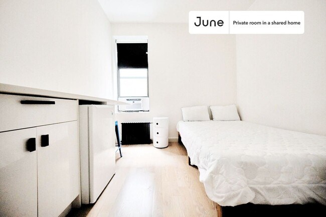 Foto del edificio - Room in Shared 3 bed/3 bath home