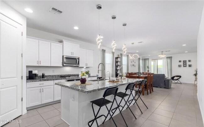 Foto del edificio - 5613 W Notch Hill Rd