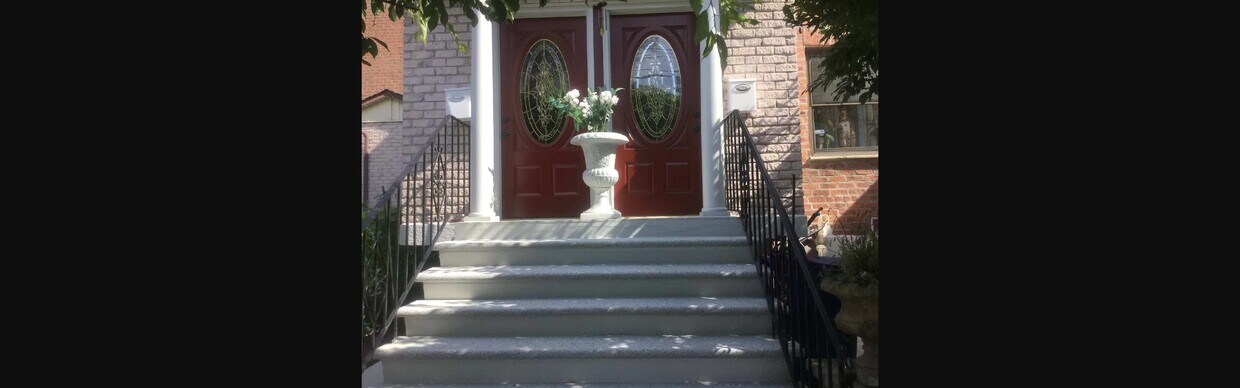 Primary Photo - 21030 Hillside Ave
