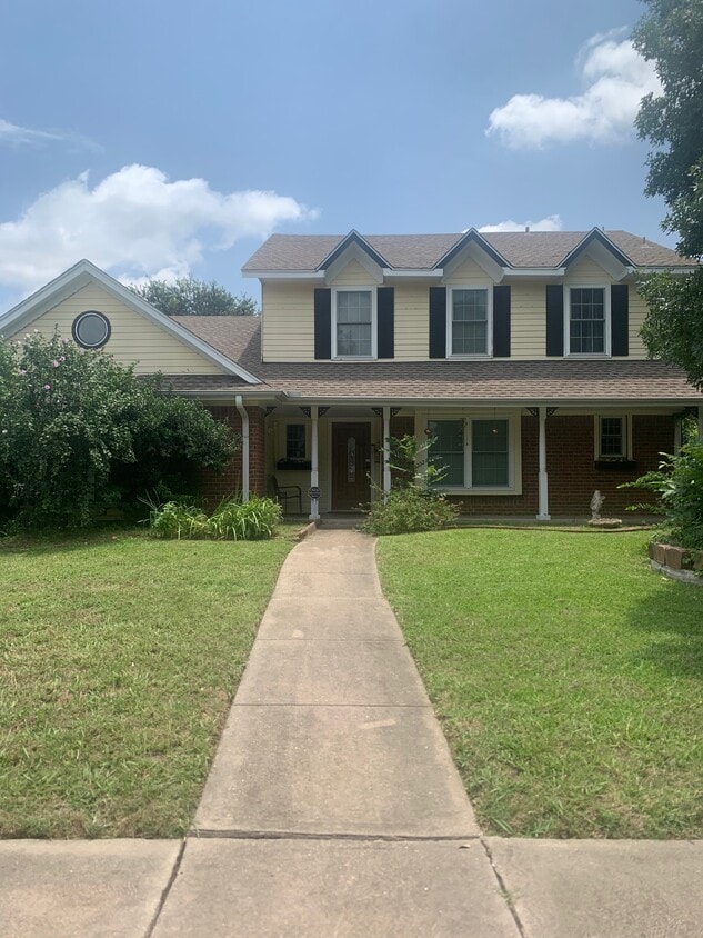 Photo - 110 Ridgegate Dr (Garland, TX)