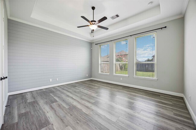 Foto del edificio - 13318 Cameron Reach Dr