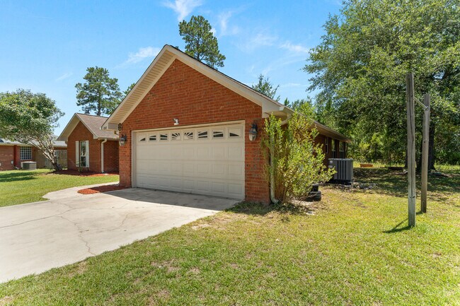 Building Photo - 107 Shallowford Cir