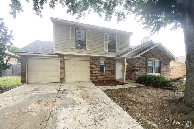 Building Photo - 3120 Woodlark Dr