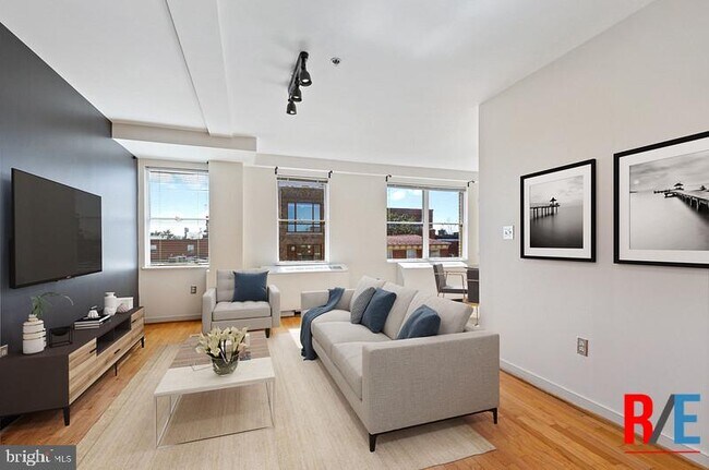 Foto del edificio - 815 King St