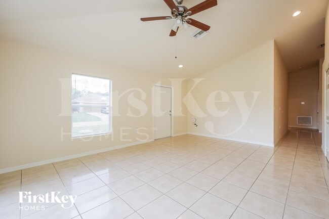 Foto del edificio - 317 Melissa Dr