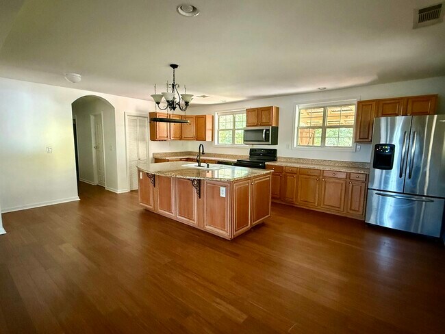 Foto del edificio - 3116 Alenes Dr