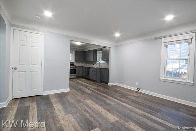 Building Photo - 22101 Ridgeway St