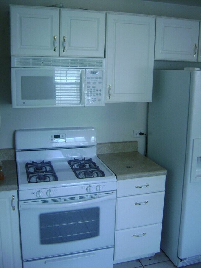 Foto del edificio - 1206 Cherry Ave