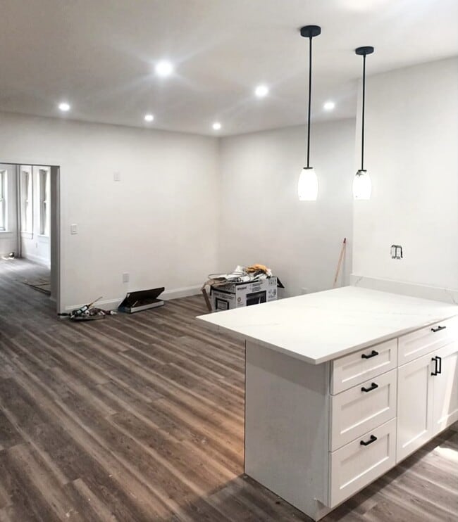 Foto del edificio - 1174 E 38th St