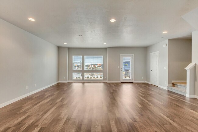 Foto del edificio - 1132 W Clark Ln
