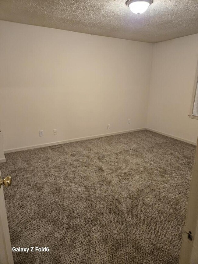 Foto del edificio - 2 Bedroom Townhouse