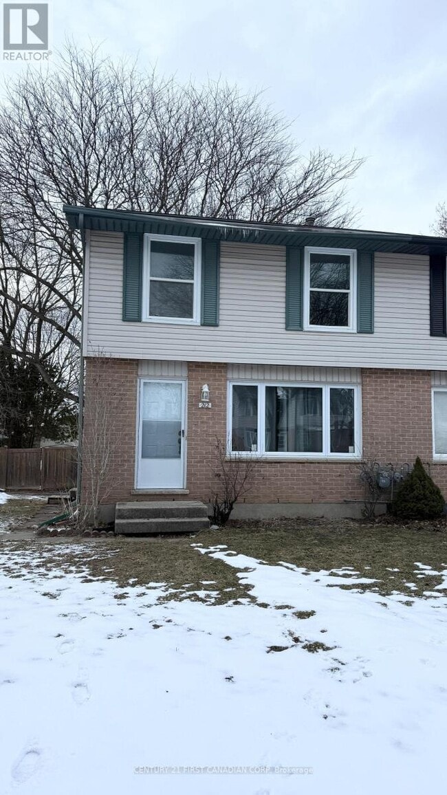 Building Photo - 212 Brunswick Crescent