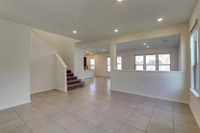 Building Photo - 4006 Shady Palmetto Dr