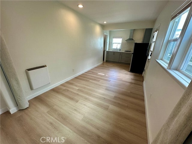 Building Photo - 933 Bayview Dr