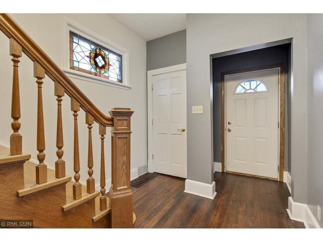 Foto del edificio - 1522 Minnehaha Ave W