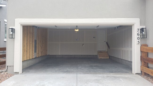 Building Photo - Brand New Build 3Br/2Ba Rancher in Indigo ...